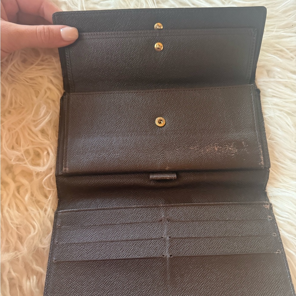 Authentic Louis Vuitton Checkered Wallet - Picture 7 of 10